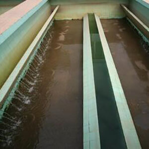 過濾池一般用幾種級配的石英砂